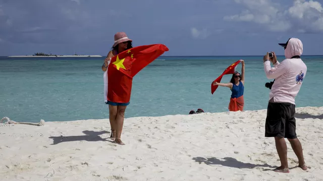 The important things in tourism this week: the opening of China, the inconstancy of Thailand